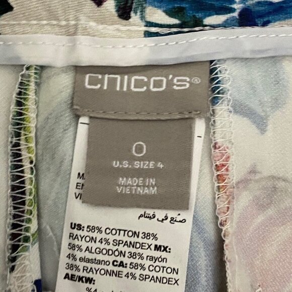 Chicos Pants Womens 0 US 4 Secret Stretch Palm-Print Straight-Leg Crops - Picture 6 of 9